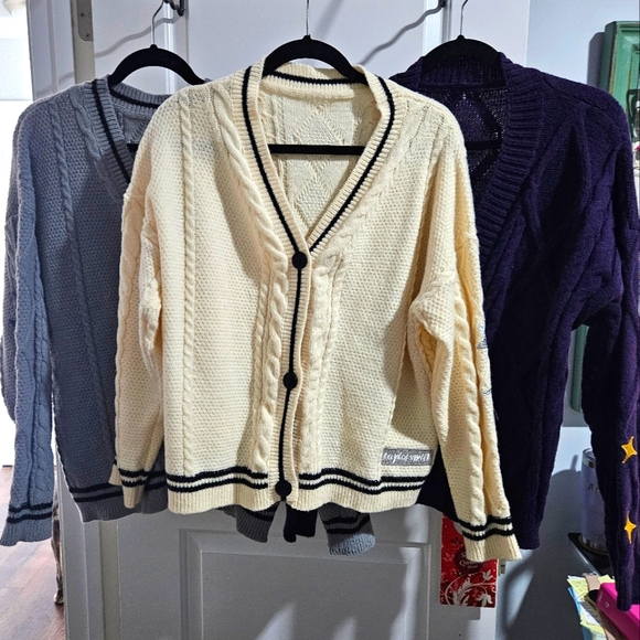 Taylor Swift Sweaters - *FLASH SALE* New Taylor Swift Cardigan Bundle Sz L/XL